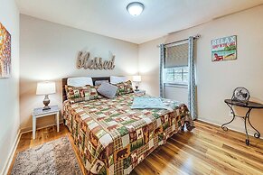 Secluded Tuskahoma Retreat w/ Deck & Views!