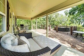 Secluded Tuskahoma Retreat w/ Deck & Views!