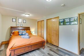 Spacious Apartment on Lake Sawyer w/ Fireplace!