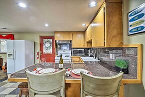 Spacious Apartment on Lake Sawyer w/ Fireplace!