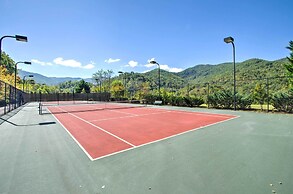 Beautiful Whittier Condo w/ Deck + Mtn Views!