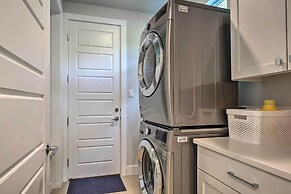 Gorgeous Georgetown Home, Walk to the Square!