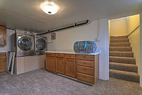 Cozy Farmhouse-style Cottage by Mighty 5 Ntl Parks