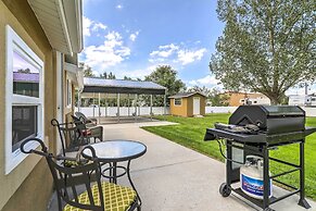 Cozy Farmhouse-style Cottage by Mighty 5 Ntl Parks