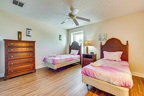 Lanai & Game Room: Vacation Home in Davenport!