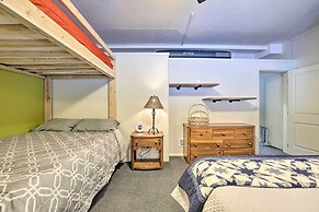 Private Cascade Cabin With Hot Tub & Fire Pit!