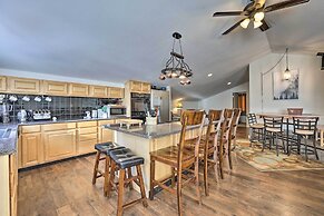 Private Cascade Cabin With Hot Tub & Fire Pit!