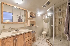 Private Cascade Cabin With Hot Tub & Fire Pit!