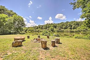 Cozy Franklin Cottage w/ Waterfront Views!