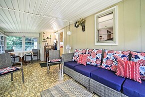 Cozy Franklin Cottage w/ Waterfront Views!