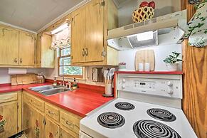 Cozy Franklin Cottage w/ Waterfront Views!