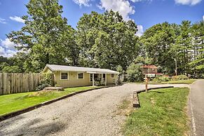 Cozy Franklin Cottage w/ Waterfront Views!