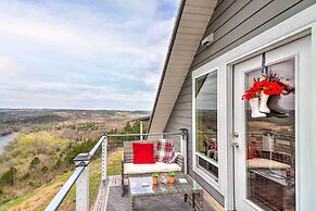 Rustic Norfork Studio w/ Million Dollar View!