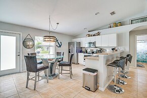 Family-friendly Cape Coral Paradise w/ Pool!