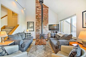 3 Mi to Attitash Resort: Condo w/ Mtn Views!