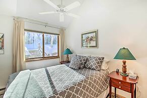 3 Mi to Attitash Resort: Condo w/ Mtn Views!