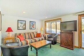 3 Mi to Attitash Resort: Condo w/ Mtn Views!