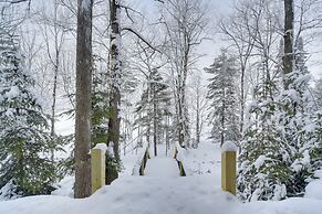Waterfront Nelson Lake Cabin w/ Boat Dock!