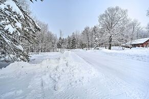 Waterfront Nelson Lake Cabin w/ Boat Dock!