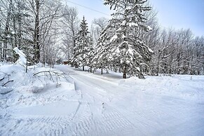 Waterfront Nelson Lake Cabin w/ Boat Dock!