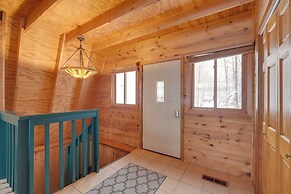 Waterfront Nelson Lake Cabin w/ Boat Dock!