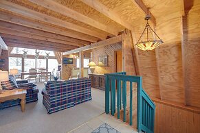 Waterfront Nelson Lake Cabin w/ Boat Dock!