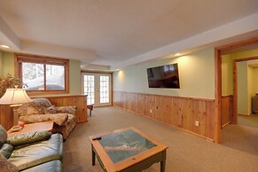 Waterfront Nelson Lake Cabin w/ Boat Dock!