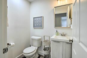 Golf, Dine & Swim: Sleek Palmetto Dunes Home!