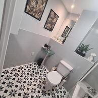 Exotic Jacuzzi Apartment With Balcony & Parking