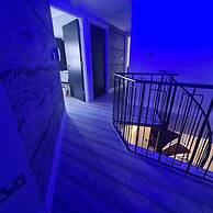 Exotic Jacuzzi Apartment With Balcony & Parking