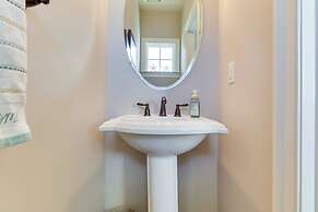 Shuttle to Beach: Ocean View Home w/ Patio