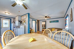 'cabana Luna' Cabin w/ Deck, Swing & Fire Pit!