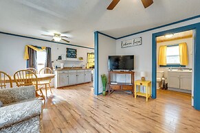 'cabana Luna' Cabin w/ Deck, Swing & Fire Pit!