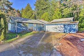 Cozy Washington Escape Near Hiking & Golfing!