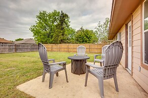 Pet-friendly Texas Retreat w/ Fenced-in Yard!