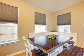 Pet-friendly Texas Retreat w/ Fenced-in Yard!