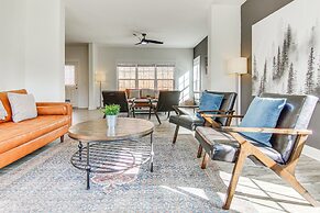 Mountain View, Fire Pit: Roomy Blue Ridge Home!