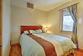 Spacious Gilford Retreat w/ Deck: 2 Mi to Skiing!