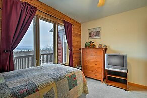 Spacious Gilford Retreat w/ Deck: 2 Mi to Skiing!