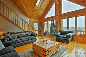 Spacious Gilford Retreat w/ Deck: 2 Mi to Skiing!