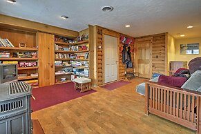 Spacious Gilford Retreat w/ Deck: 2 Mi to Skiing!