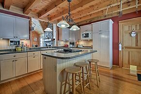 Spacious Gilford Retreat w/ Deck: 2 Mi to Skiing!