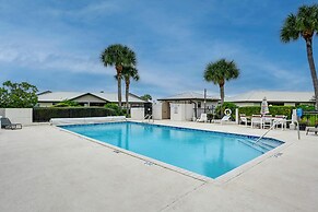 1 Mi to Golf: Sebring Condo w/ Pool Access!