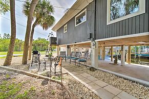 Newly Remodeled Gem on Homosassa River Canal!