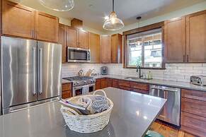 Suncadia Resort Townhome w/ Grill + Fireplace