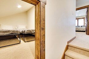 Suncadia Resort Townhome w/ Grill + Fireplace