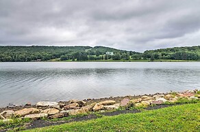 'the Eagles Nest at Alpine' Cabin w/ Fireplace!