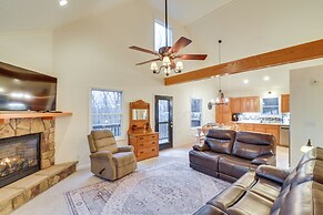 'the Eagles Nest at Alpine' Cabin w/ Fireplace!