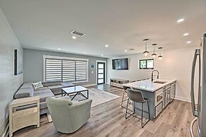 Naples Home w/ Patio < 1 Mi to Beaches!