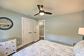 Naples Home w/ Patio < 1 Mi to Beaches!